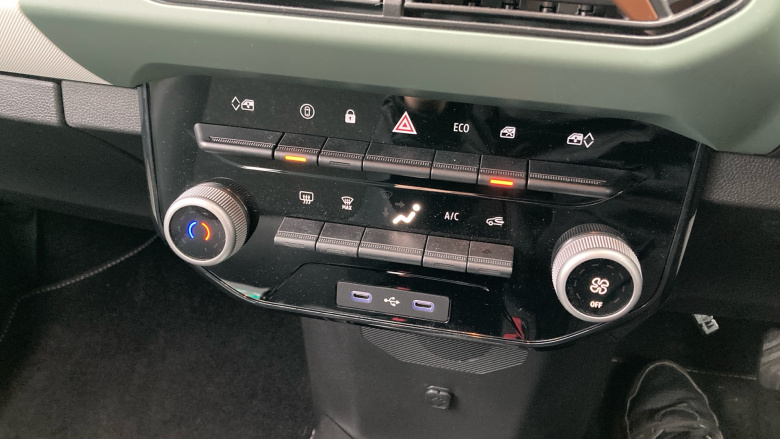 Dacia Spring 27kWh Extreme 65 48kW 5dr Auto Electric Hatchback